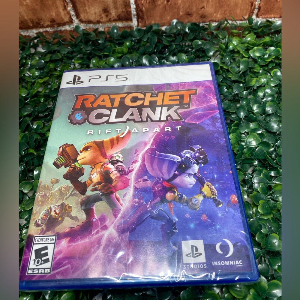 PLAY STATION 5 RATCHET & CLANK: RIFT APART - Picture 7 of 8